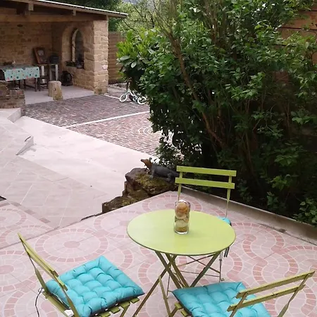 Frühstückspension D'hotes Avec Petit Dejeuner Remilly-les-Pothees